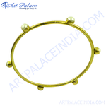 将图像加载到图库查看器中, gold plating bangle bracelet with pearl accents, a classic and elegant piece.
