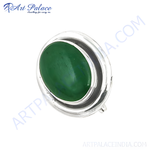 Load image into Gallery viewer, 925 sterling silver ring with a large oval-shaped green jade gemstone. A beautiful piece of gemstone jewelry.