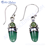 Load image into Gallery viewer, 925 sterling silver drop earrings featuring green stones, designed for women's fashion and gift giving.