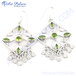 Load image into Gallery viewer, 925 sterling silver dangle earrings with peridot gemstones in a diamond-shaped design.