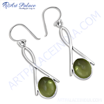 Load image into Gallery viewer, 925 sterling silver drop earrings with green gemstones, perfect for any occasion.