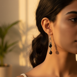 Load image into Gallery viewer, Pendientes colgantes de ónix negro en plata de ley 925 para mujer