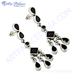 Load image into Gallery viewer, 925 sterling silver dangle earrings featuring garnet gemstones in a teardrop and square design.