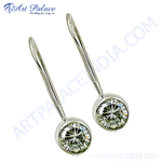 将图像加载到图库查看器中, Silver dangle drop earrings with clear cubic zirconia stones. Elegant and sparkling design for women.