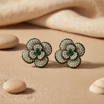 将图像加载到图库查看器中, Floral Stud Earrings with Green Gemstones for Women