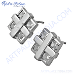 将图像加载到图库查看器中, Silver square stud earrings with clear square cut crystals, perfect for women's fashion jewelry.