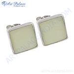 将图像加载到图库查看器中, Square silver cufflinks for men with a polished finish, perfect for formal occasions.