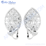 Load image into Gallery viewer, 925 sterling silver stud earrings with a leaf design, perfect for everyday wear. These studs are silver and elegant.