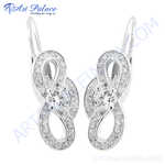 将图像加载到图库查看器中, Elegant silver leverback earrings with sparkling cubic zirconia stones. Dainty and perfect for daily wear.
