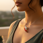 Load image into Gallery viewer, Colgante de coral plateado para mujer | Joyería moderna con piedras preciosas