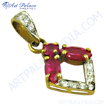 将图像加载到图库查看器中, gold plating pendant with ruby and diamond gemstones. A luxurious piece of fine jewelry.