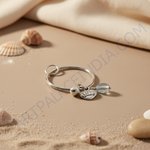 Load image into Gallery viewer, Llavero con dije de corazón de plata para mujer | Regalo de amor