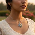 Load image into Gallery viewer, Colgante de peridoto en forma de lágrima en plata 925 | Regalo para mujer