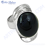 Load image into Gallery viewer, 925 sterling silver statement ring with a large, polished black gemstone. Elegant and bold design.