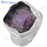 Load image into Gallery viewer, 925 sterling silver statement ring with a large purple amethyst gemstone. Ideal for women.