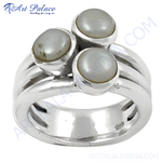 将图像加载到图库查看器中, Sterling silver ring with three gray pearls, a beautiful and elegant jewelry piece for women.