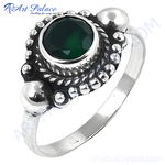 将图像加载到图库查看器中, 925 sterling silver ring with a vibrant green onyx gemstone, ideal for women.