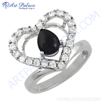 Load image into Gallery viewer, Sterling silver ring with a heart-shaped design featuring a black gemstone, perfect for women.