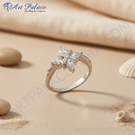 Load image into Gallery viewer, Anillo de plata con flor y circonitas | Anillo para mujer | Regalo