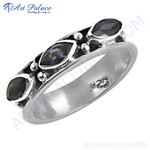 Load image into Gallery viewer, 925 sterling silver ring with three black gemstones, showcasing a modern design.