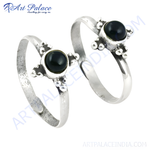 Load image into Gallery viewer, Sterling silver toe rings featuring round black onyx gemstones with decorative silver accents.