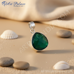 Load image into Gallery viewer, 925 silver pendant with faceted green onyx gemstone, perfect for women, stylish and elegant.