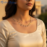 Load image into Gallery viewer, Collar de lágrima de piedra lunar dorada para mujer | Joyería delicada
