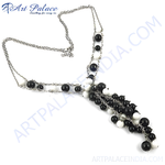 Load image into Gallery viewer, Silver necklace with black and white beads, a fashionable and elegant necklace design
