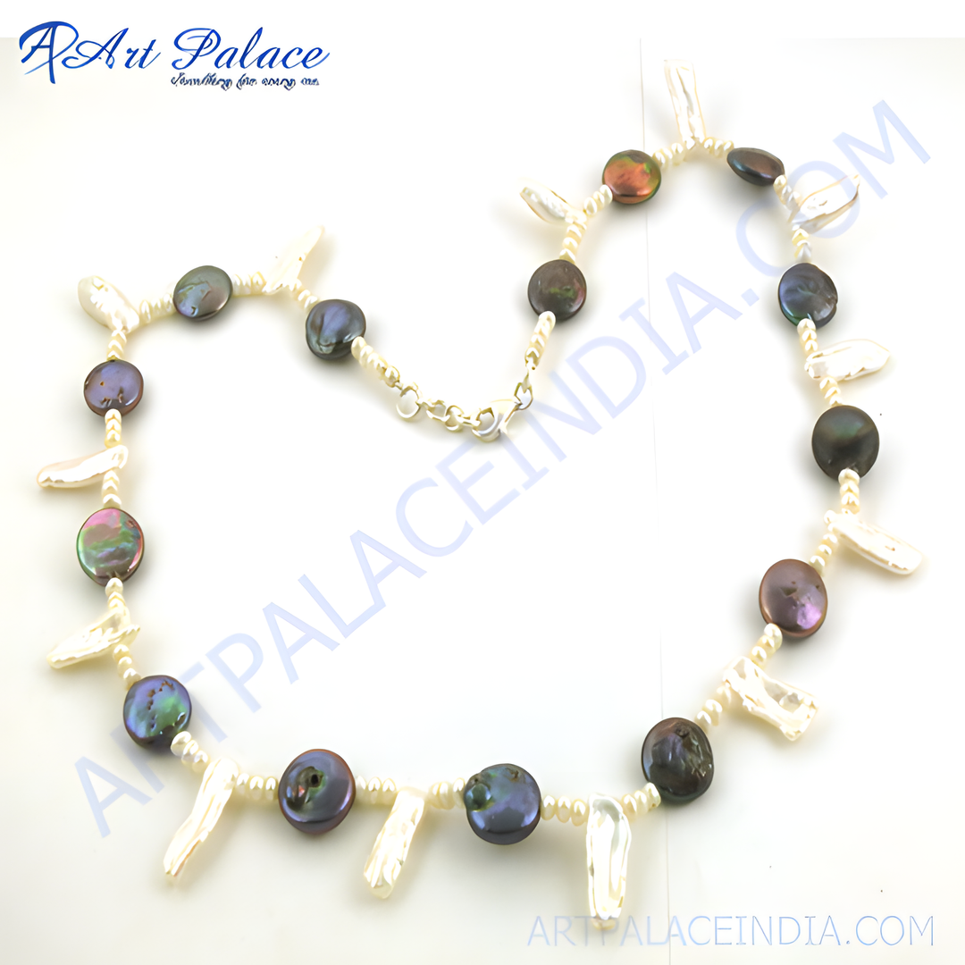 Pearl necklace with iridescent pearls and a silver clasp, perfect for everyday elegance.