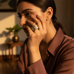 Load image into Gallery viewer, Anillo de oro con diamantes y piedras preciosas | Joyería única
