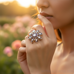 Load image into Gallery viewer, Anillo de oro con diamante y esmalte | Diseño floral | Para mujer
