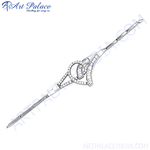 将图像加载到图库查看器中， Silver bracelet with diamond accents, elegant design for women, perfect jewelry gift.
