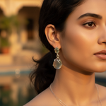 Load image into Gallery viewer, Pendientes colgantes de piedra lunar de plata para mujer | Joyería de uso diario
