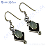 将图像加载到图库查看器中， Sterling silver drop earrings featuring oval chalcedony gemstones for women&#39;s jewelry.

