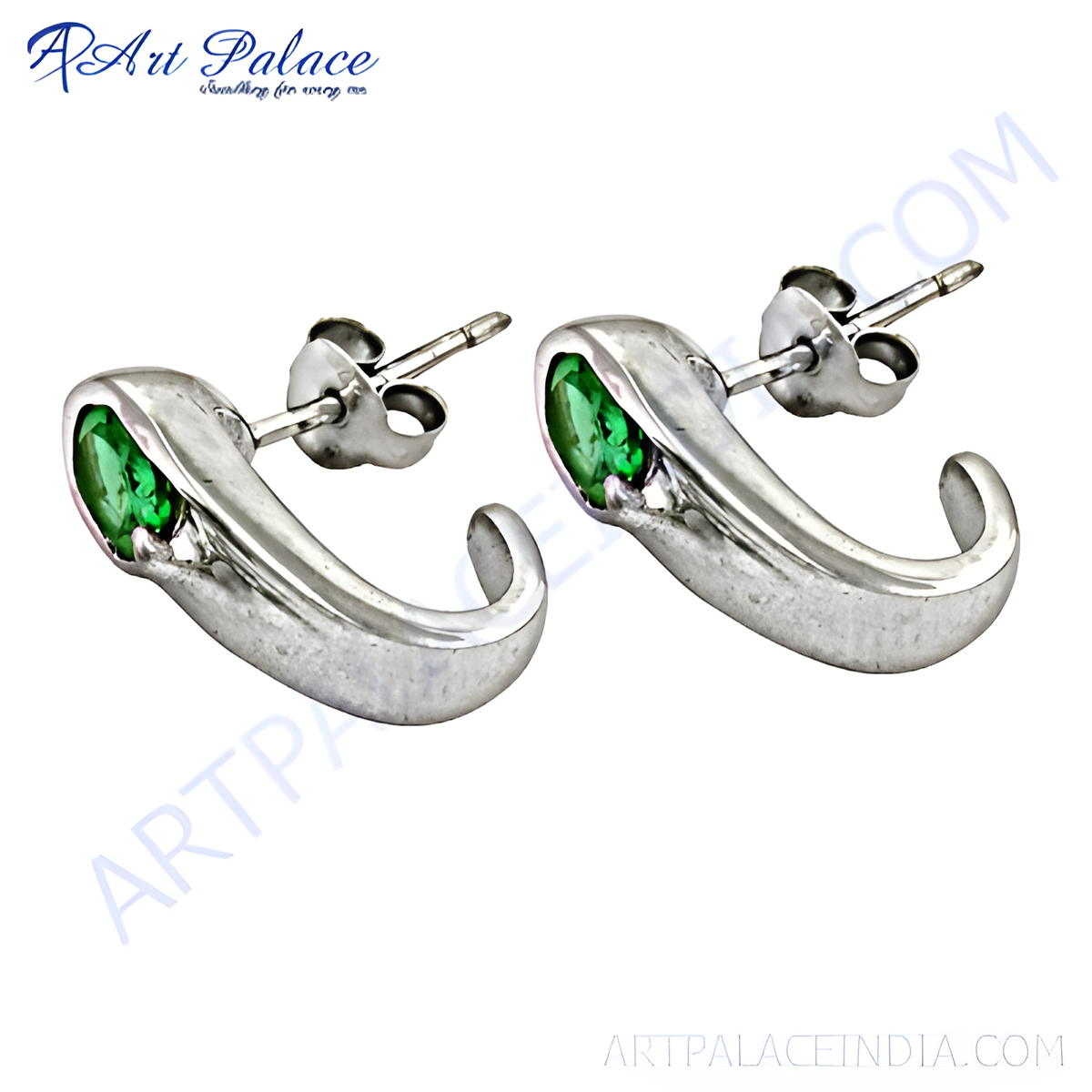 925 sterling silver stud earrings featuring emerald green gemstones, a stylish and elegant design