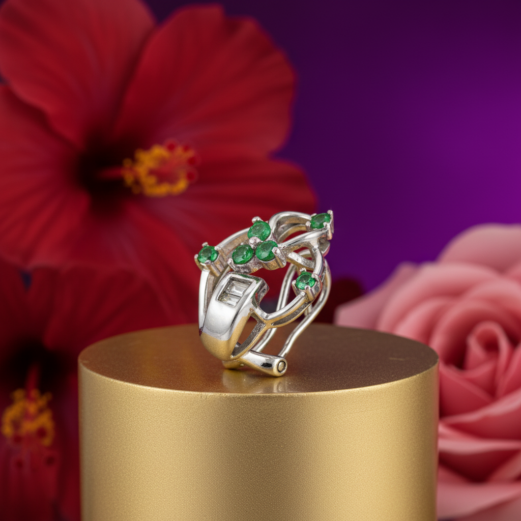 银色祖母绿耳环 | 精致绿色宝石耳环，女士款