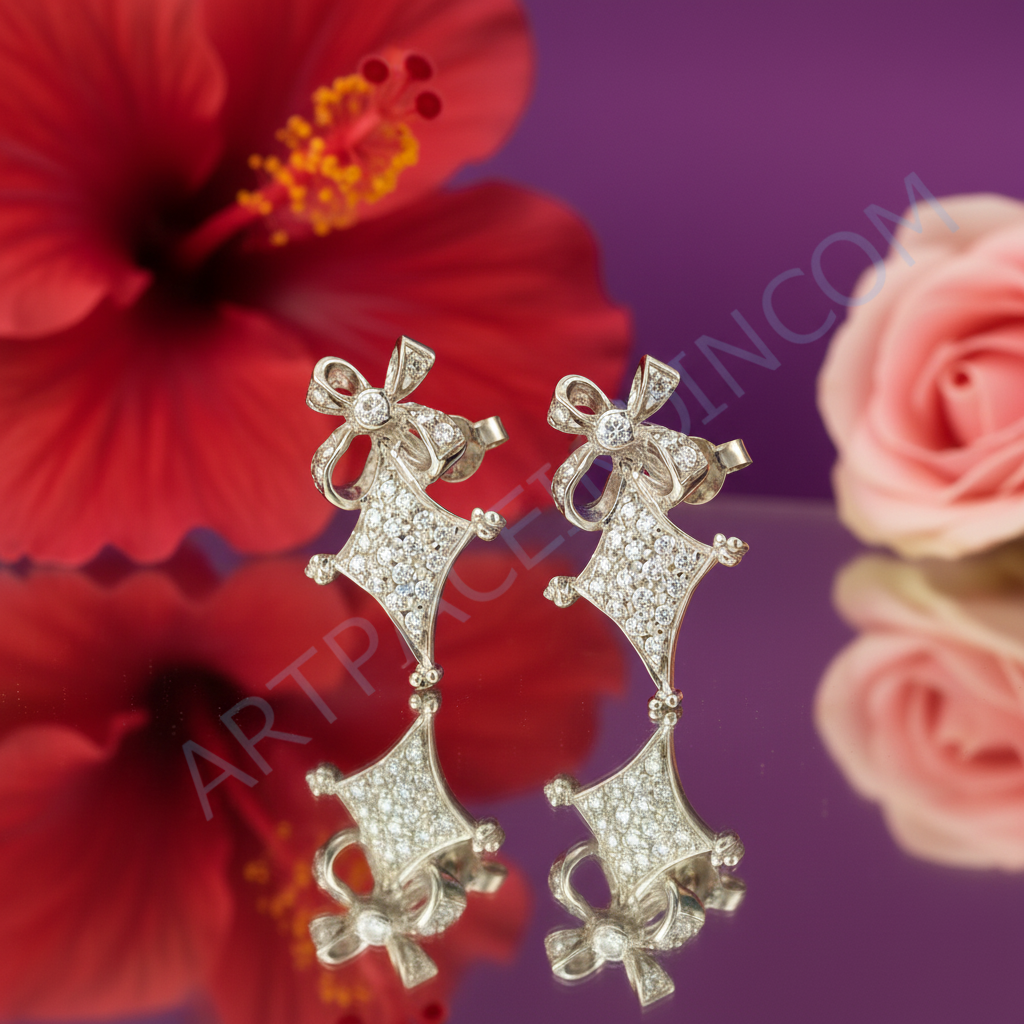银色蝴蝶结耳钉，镶嵌立方氧化锆 | 女士珠宝