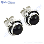 Load image into Gallery viewer, 925 sterling silver stud earrings with round black onyx gemstone. Elegant earrings for women.

