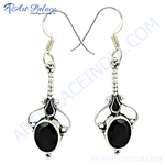 Load image into Gallery viewer, 925 sterling silver dangle earrings with oval black onyx gemstones, perfect as a gift.
