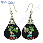 将图像加载到图库查看器中， Sterling silver dangle earrings with black onyx base and colorful gemstones in green, red, and turquoise.
