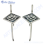 Load image into Gallery viewer, 925 sterling silver floral dangle earrings with intricate design and a polished finish.
