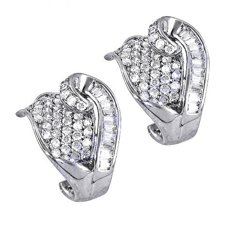 Diamond Stud Earrings for Women | Heart-Shaped Earrings