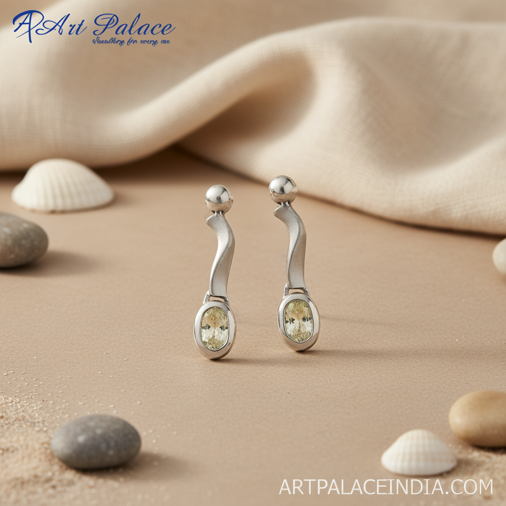 女士银色吊坠耳环，镶嵌绿色宝石 | 日常佩戴