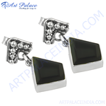Load image into Gallery viewer, Sterling silver stud earrings with black onyx gemstones, showcasing a geometric design for women.
