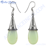 Load image into Gallery viewer, 925 silver dangle earrings with pear-shaped green gemstones, perfect for women

