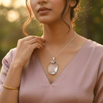 Load image into Gallery viewer, Colgante de lágrima de cristal transparente | Regalo de joyería para mujer
