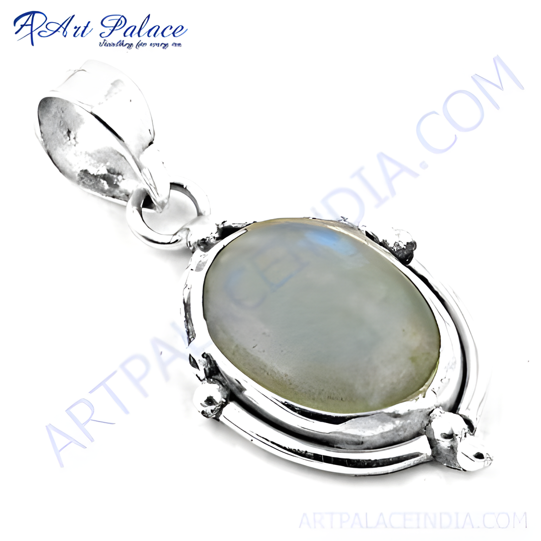 925 sterling silver moonstone pendant with a luminous oval moonstone gemstone in a silver setting.