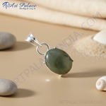 Load image into Gallery viewer, Colgante de plata con piedra preciosa verde | Regalo de joyería para mujer
