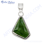 Load image into Gallery viewer, 925 sterling silver green stone pendant with a detailed silver rope border. A vibrant green gemstone.
