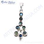Load image into Gallery viewer, 925 sterling silver labradorite pendant with blue and green gemstone arrangement, perfect for women.
